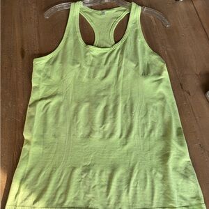 💚Lululemon Athletica Neon Green Tank Top